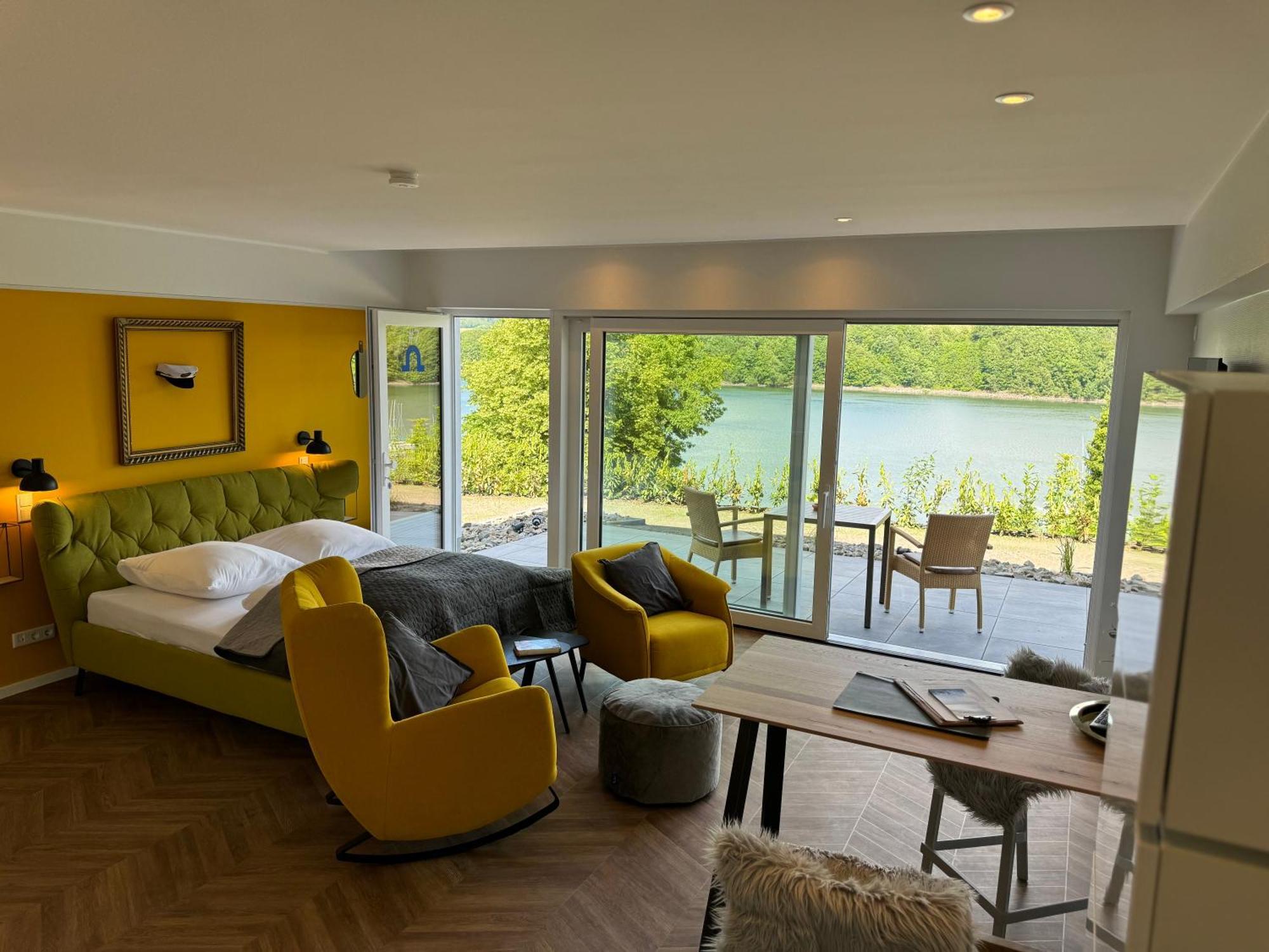 Ommi Kese See-Suite Sauna Biggesee Olpe Exterior foto
